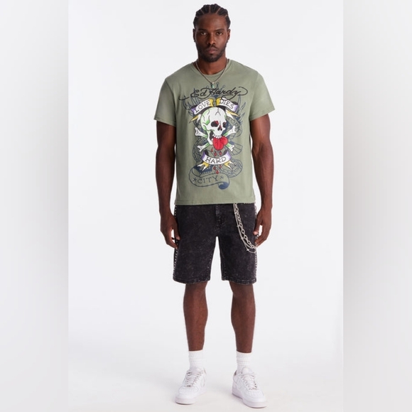 Ed Hardy Love Dies Hard Short Sleeve Tee - Picture 2 of 6